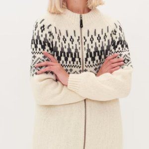 100% Fine Norwegian Wool Zip Sweater
